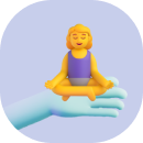 Personne sur une main faisant de la relaxation